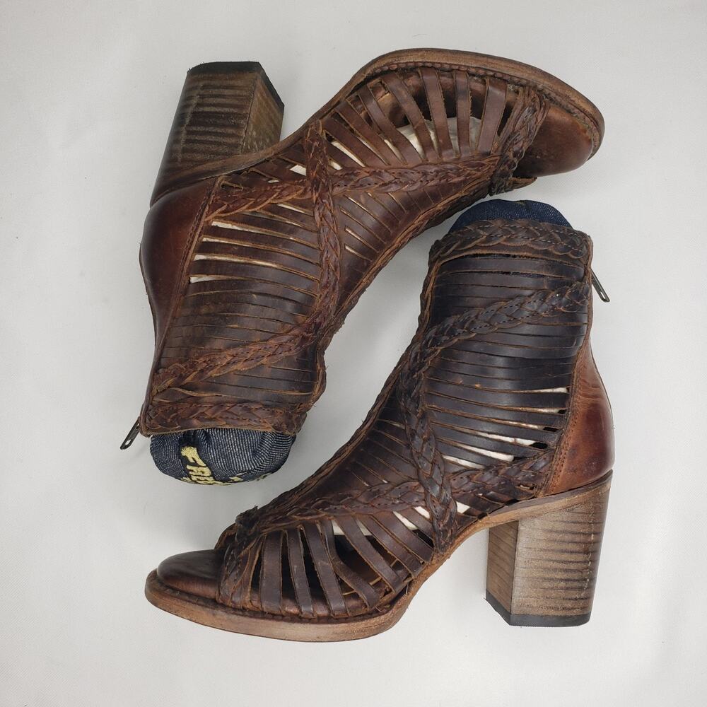 Freebird by Steven Bela Heeled Cage Sandals Boots Brown Leather Sz 7 Distressed - Picture 16 of 16